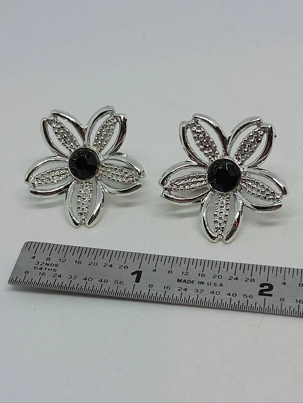 * Vintage Sarah Coventry Black Beauty Brooch & Clip On Earring Set Original Box